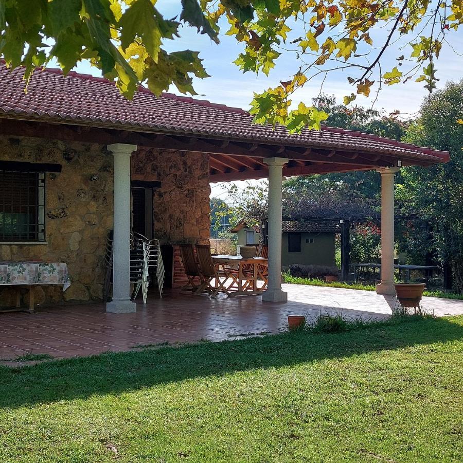 11 Postes Villa Candeleda