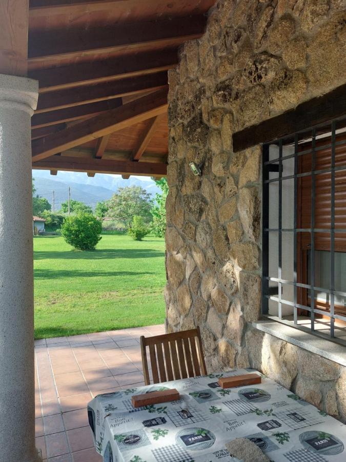 11 Postes Villa Candeleda